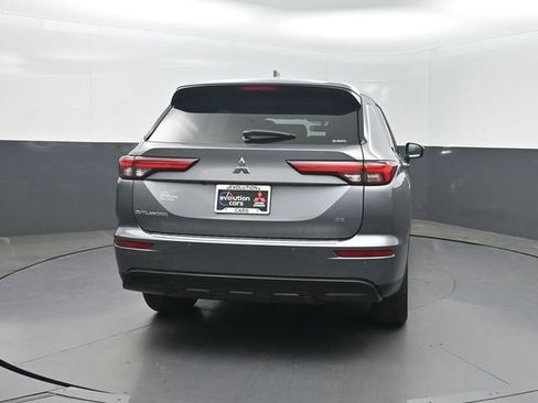 Used 2022 Mitsubishi Outlander SE AWD/4WD image 25