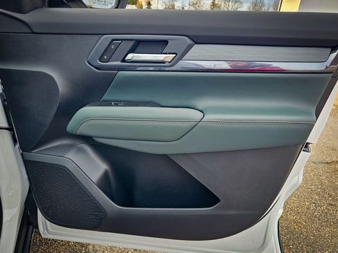 New 2026 GMC Terrain AT4 w/ Convenience Package III AWD/4WD image 42