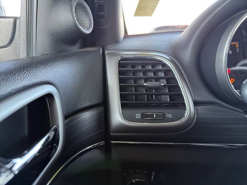 Used 2019 Jeep Grand Cherokee Limited RWD image 21
