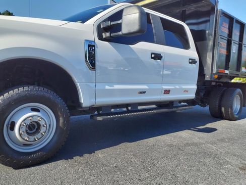 Used 2021 Ford F350 XL w/ Power Equipment Group image 11