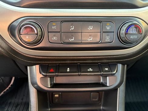 Used 2018 GMC Canyon SLE w/ SLE Convenience Package image 20