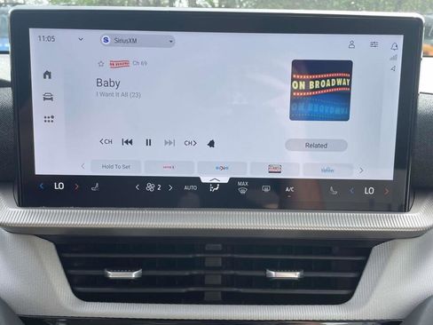 New 2026 Ford Explorer Active AWD/4WD image 24