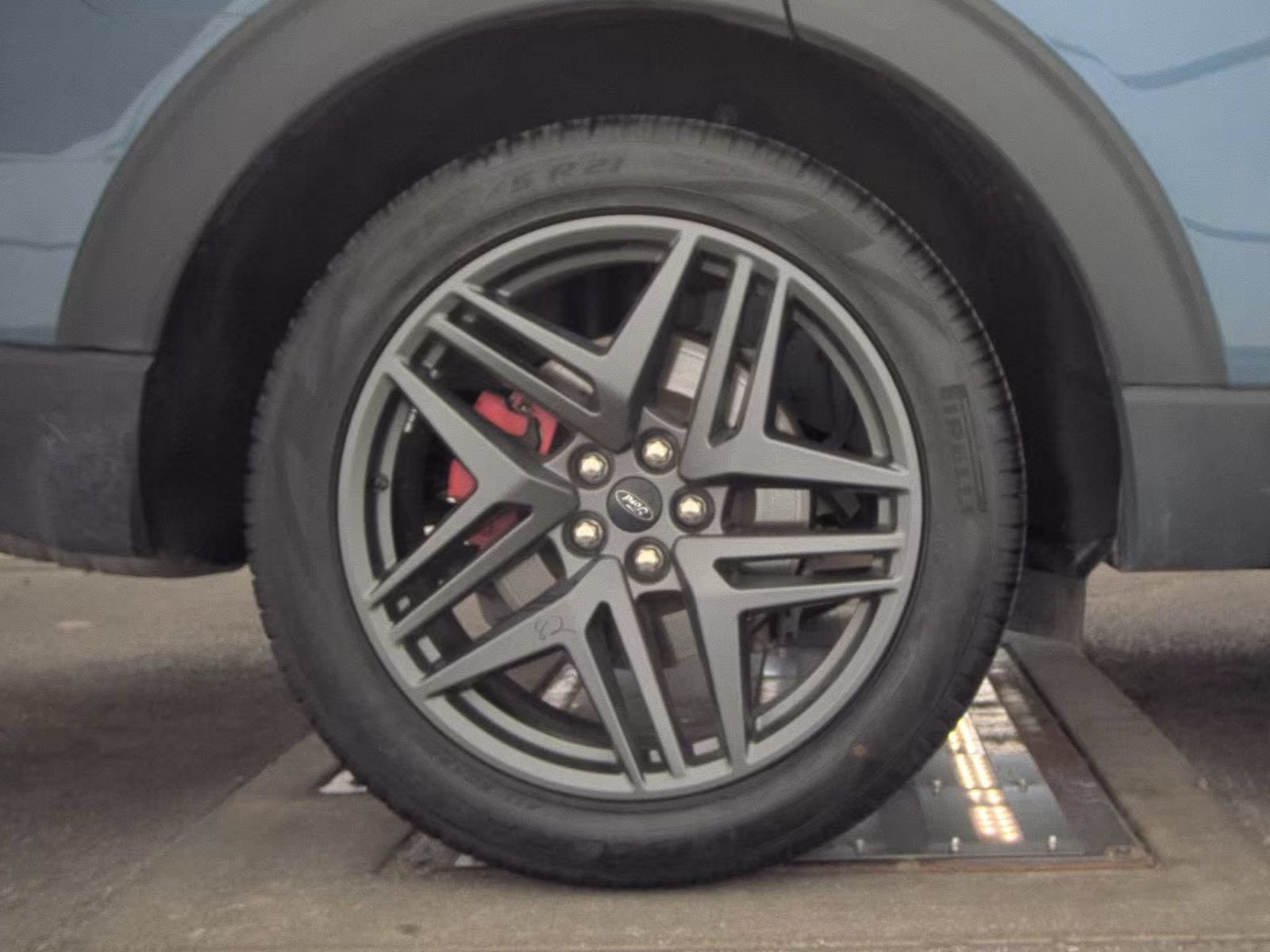 Used 2026 Ford Explorer ST-Line w/ ST-Line Street Pack AWD/4WD image 13