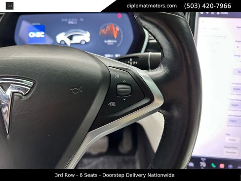 Used 2017 Tesla Model X 75D image 33