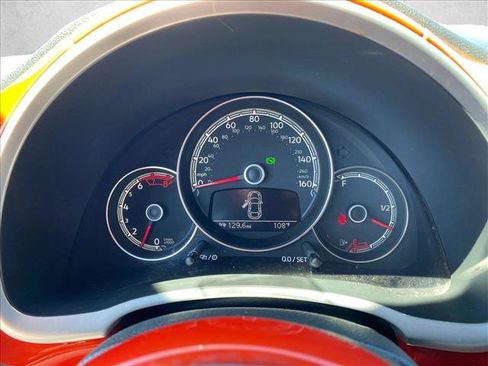 Used 2017 Volkswagen Beetle 1.8T S FWD image 12