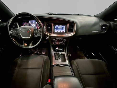 Used 2021 Dodge Charger SXT w/ Blacktop Package RWD image 7