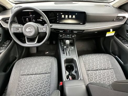 New 2026 Nissan Kicks SV w/ SV Premium Package AWD/4WD image 16