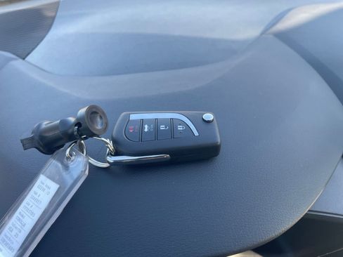 Used 2025 Toyota Corolla LE image 22