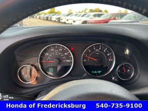 Used 2015 Jeep Wrangler Unlimited Sport w/ Quick Order Package 23S AWD/4WD image 18