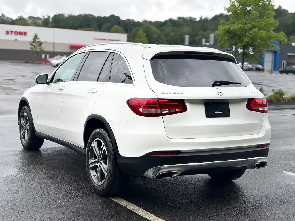 Used 2019 Mercedes-Benz GLC 300 4MATIC image 4