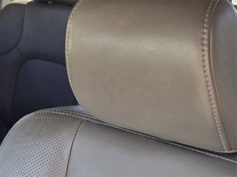 Used 2019 Nissan Frontier SL image 14