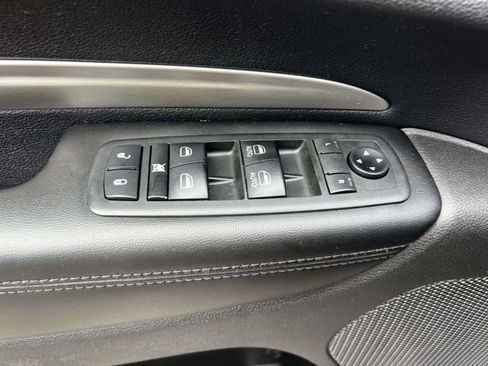 Used 2018 Dodge Durango SXT w/ Quick Order Package 2BB AWD/4WD image 17