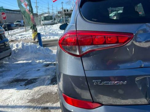 Used 2016 Hyundai Tucson Sport image 22