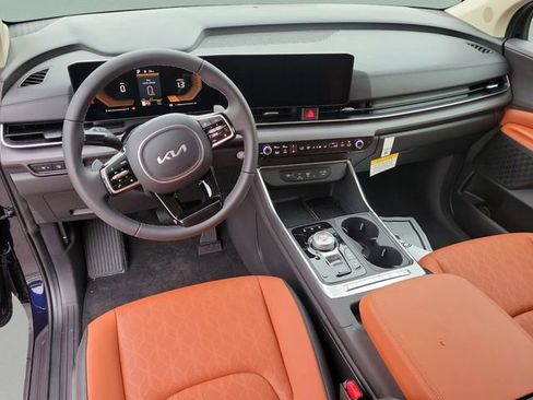 New 2026 Kia Carnival EX FWD image 27