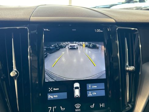 Used 2020 Volvo XC60 T6 Momentum w/ Protection Package Premier AWD/4WD image 16
