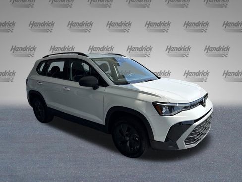 Used 2025 Volkswagen Taos S FWD image 2