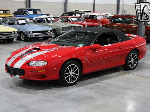 Used 2002 Chevrolet Camaro Z28 w/ SS Performance/Appearance Pkg image 14