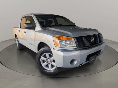 Used 2014 Nissan Titan S w/ S Popular Equipment Package RWD image 7