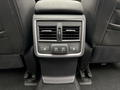 Used 2024 Subaru Forester Touring image 22