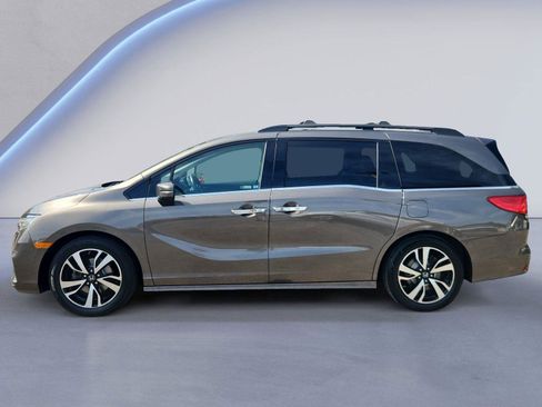 Used 2019 Honda Odyssey Elite image 6