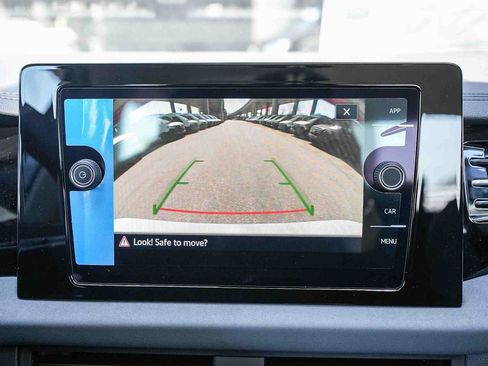 New 2026 Volkswagen Jetta SE FWD image 25