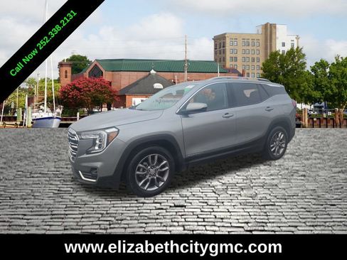 Used 2024 GMC Terrain SLT image 1
