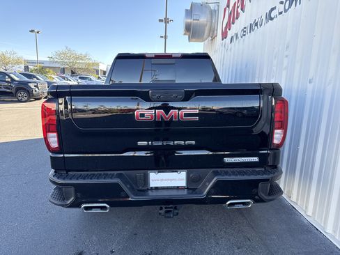 Used 2025 GMC Sierra 1500 Elevation w/ Elevation Premium Package image 9