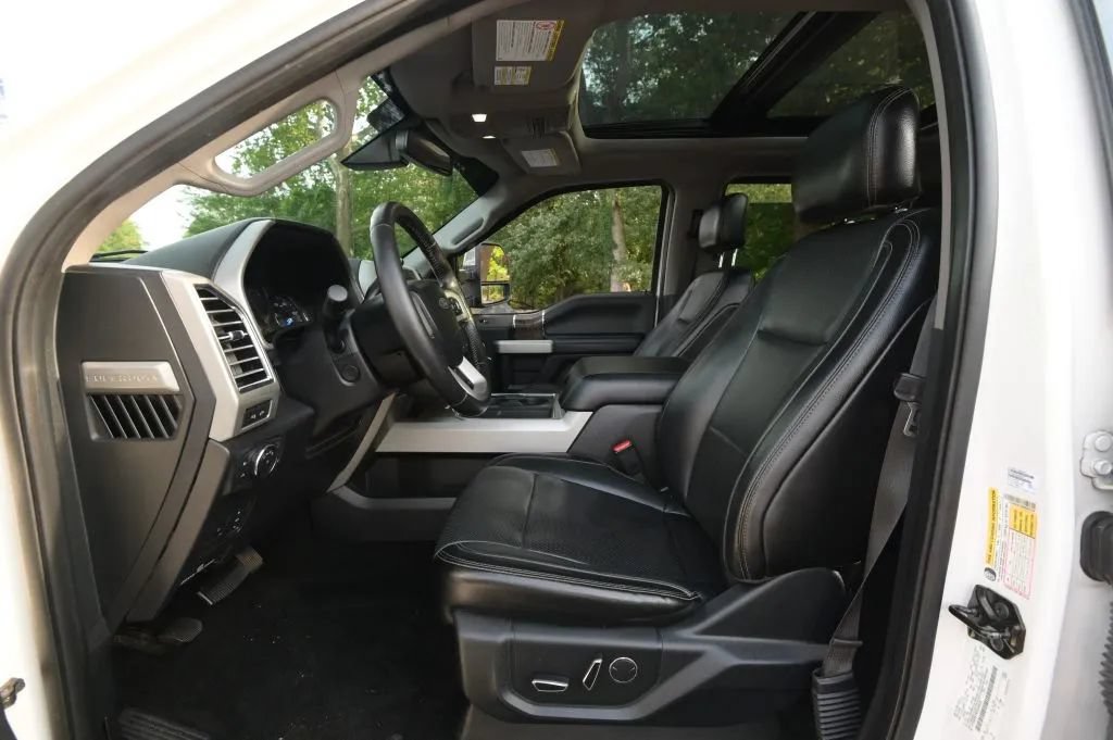Used 2017 Ford F350 Lariat w/ Lariat Ultimate Package AWD/4WD image 45