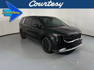 Used 2025 Kia Carnival video 1