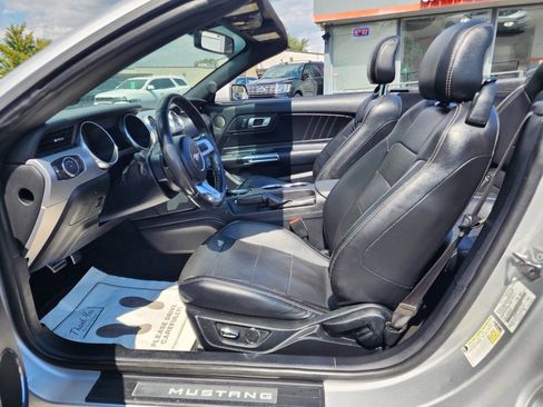 Used 2019 Ford Mustang Premium RWD image 22