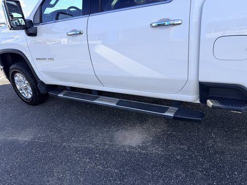 Used 2020 Chevrolet Silverado 2500 LTZ w/ Snow Plow Prep/Camper Package image 11