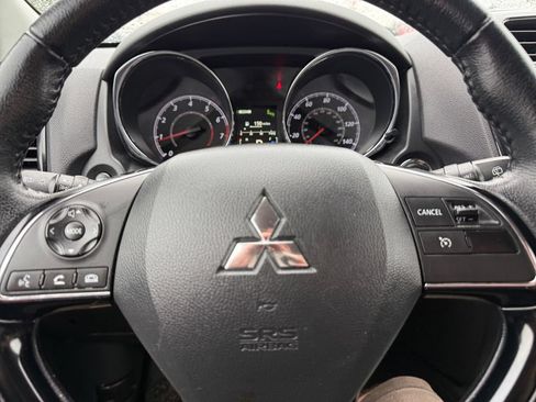 Used 2024 Mitsubishi Outlander Sport SE AWD/4WD image 32