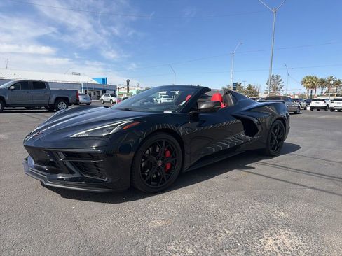 Used 2021 Chevrolet Corvette Stingray Premium Conv w/ Z51 Performance Package RWD image 39