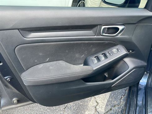 Used 2023 Honda Civic Sport image 15