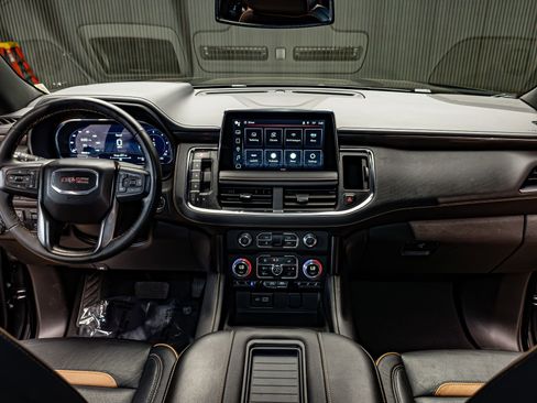 Used 2024 GMC Yukon AT4 w/ AT4 Premium Plus Package image 16