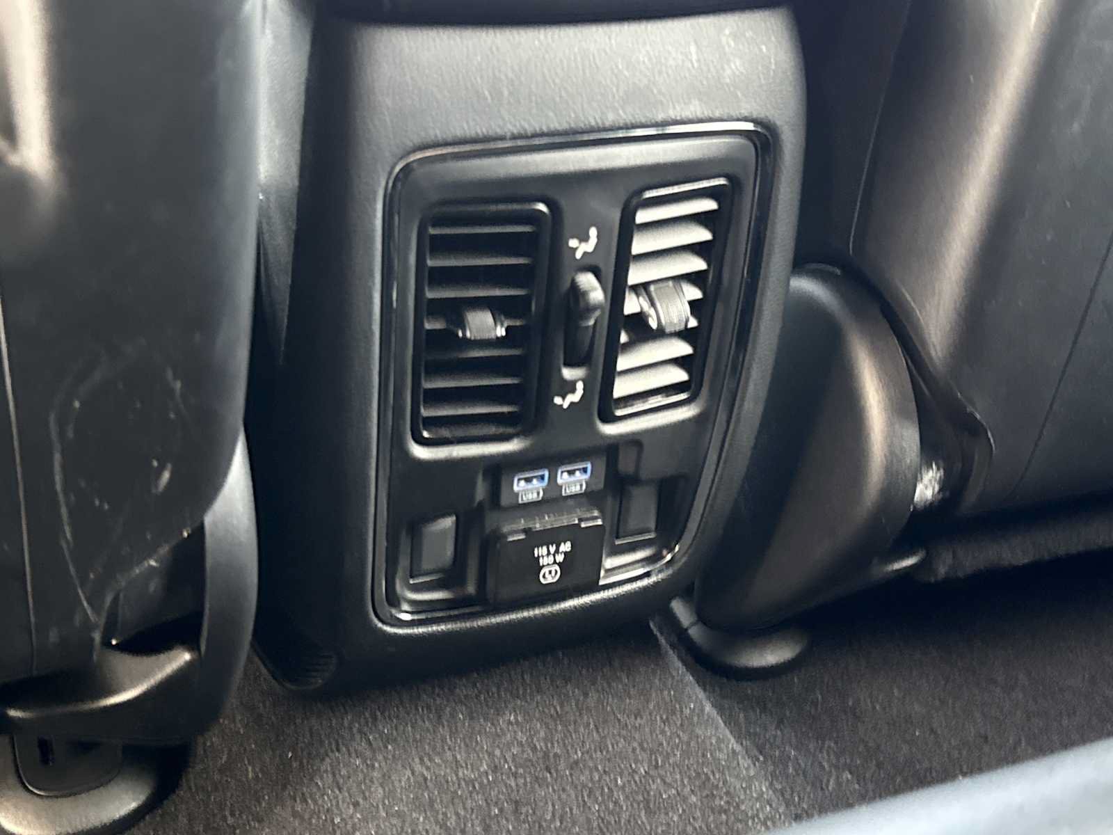 Used 2020 Jeep Grand Cherokee Limited RWD image 17