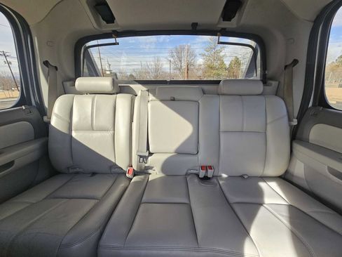 Used 2011 Chevrolet Avalanche LT w/ Regional Value Package image 18