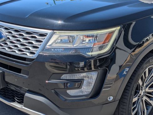 Used 2017 Ford Explorer Platinum AWD/4WD image 12