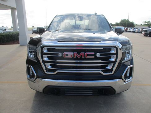 Used 2020 GMC Sierra 1500 SLT RWD image 15