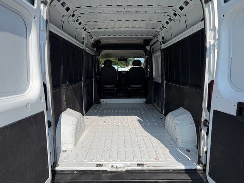 Used 2023 RAM ProMaster 2500 FWD image 6