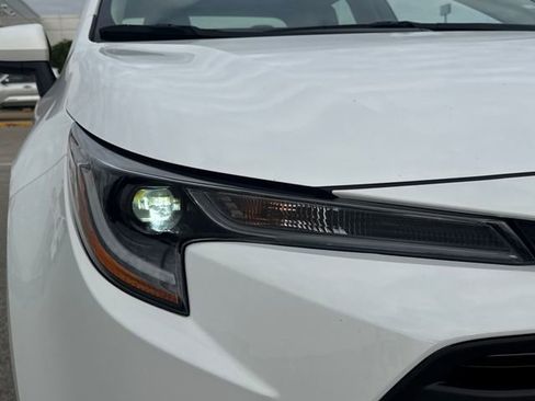 Used 2024 Toyota Corolla LE FWD image 12