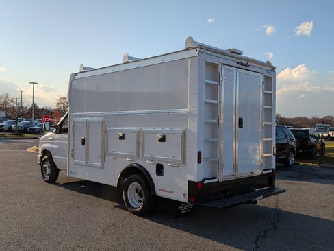 New 2026 Ford E-450 and Econoline 450 Super Duty w/ Power Equipment Group image 3