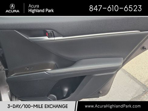Used 2022 Toyota Camry XSE w/ Navigation Package FWD image 14