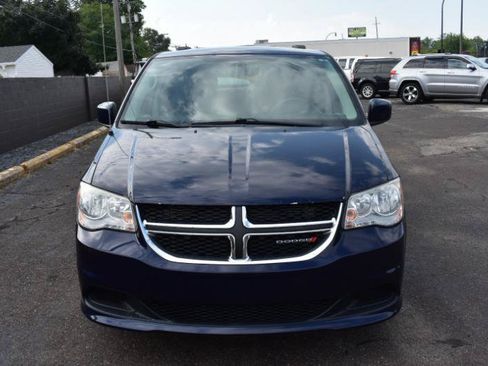 Used 2016 Dodge Grand Caravan SXT FWD image 5
