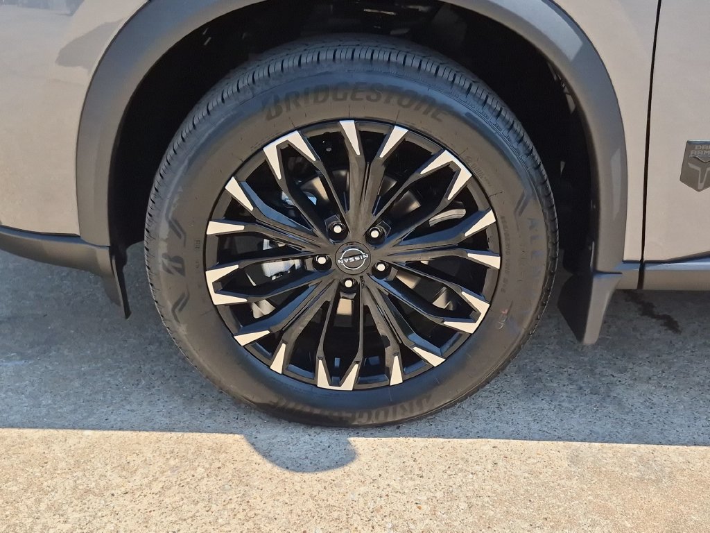 New 2026 Nissan Rogue Dark Armor FWD image 29