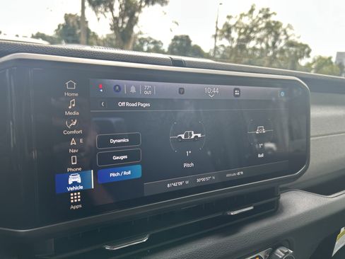 New 2025 Jeep Gladiator Sport image 46