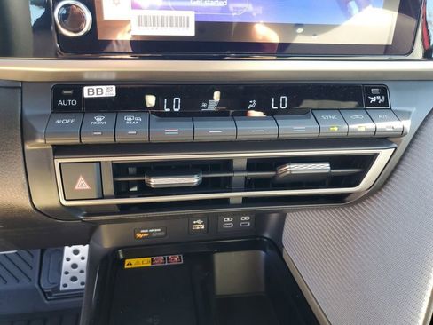 New 2026 Toyota Camry SE image 19