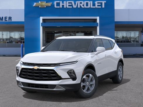 New 2026 Chevrolet Blazer LT w/ LPO, Floor Liner Package FWD image 32