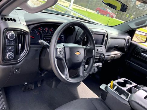 Used 2022 Chevrolet Silverado 1500 Custom image 17