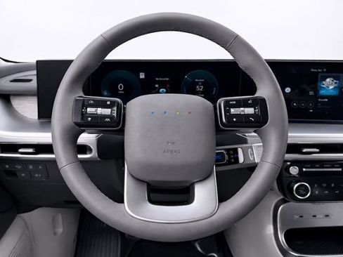 Used 2026 Hyundai Ioniq 9 SEL image 38